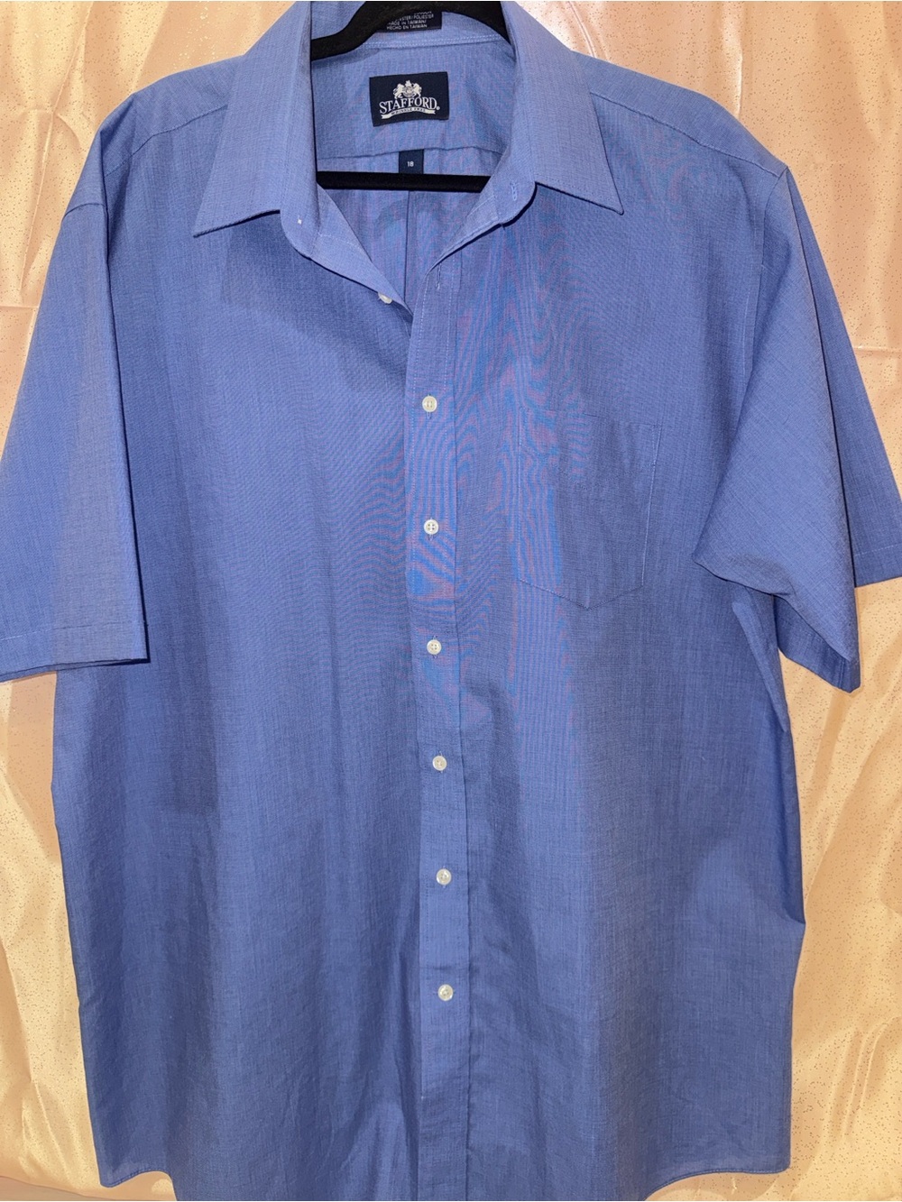 Stafford Short-Sleeve Button-Down Shirt in Light Blue